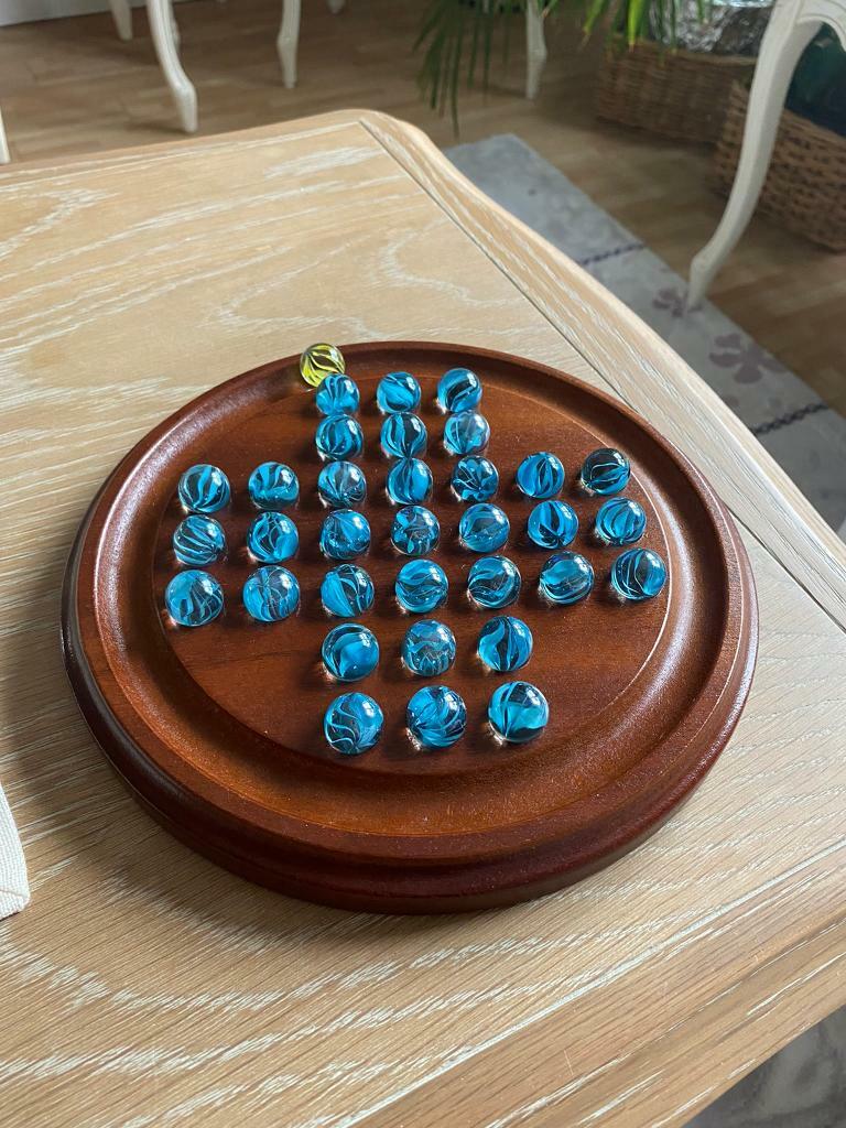 house of marbles solitaire